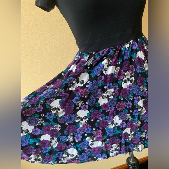 SOLD - Picture 4 of 6